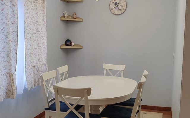 V Tsentralnom Rayone Flat