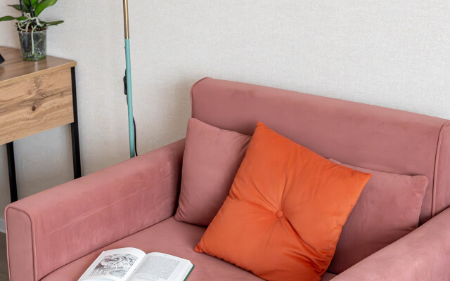 Lyubograd Vam Ochen Rad Flat