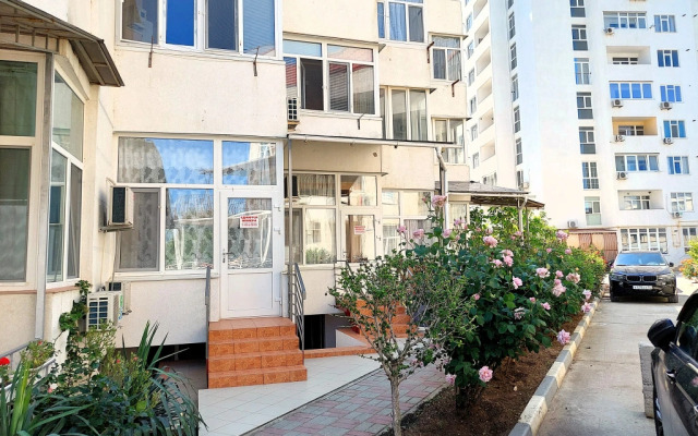 Апартаменты Феодосийский залив однокомнатная студия в цоколе