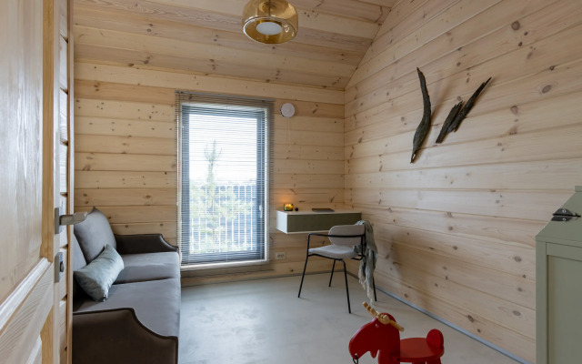 Morskaya Ptitsa Private house