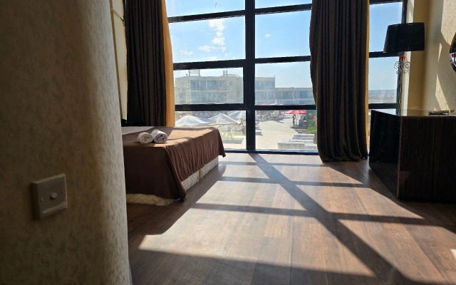 Golden Beach By Sham Baku Hotel
