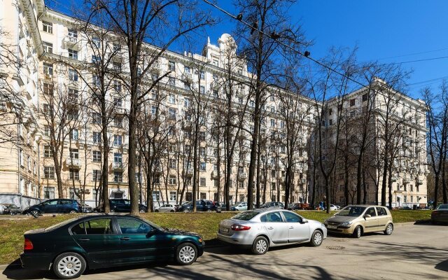 Narodnaya 13 Apartments