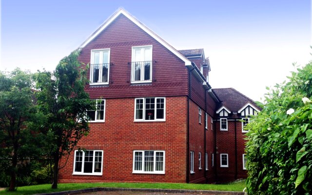 Basingstoke - St Raphael House Apartments