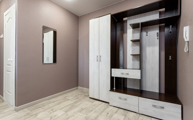 Krasroom vozle TC Planeta Flat