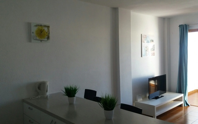 Apartment Garden City