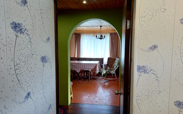 Дом у сосен