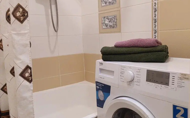 V Nizhnem Novgorode Uyut U Ozera Flat