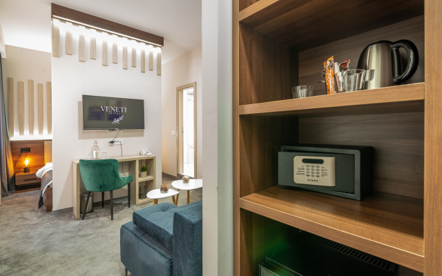 Veneti Suites Guest House