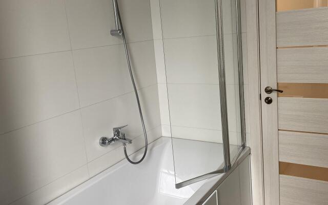 V Tsentre Na Chajkovskogo Apartments