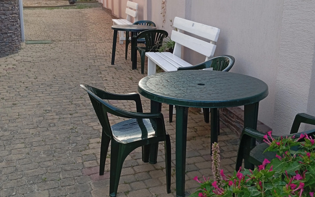 Nika Guest house