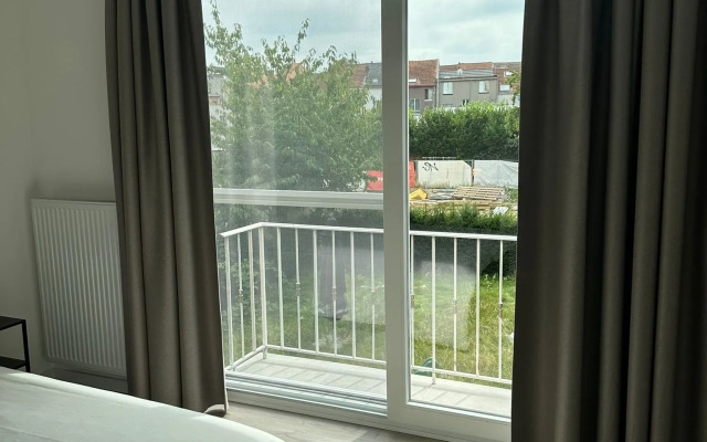 Bright & Spacious Apartments