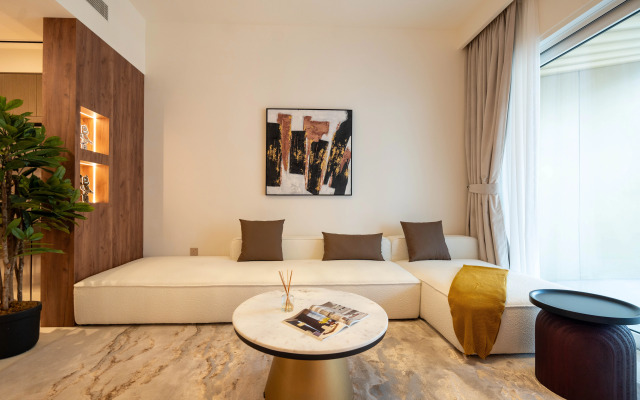 Keyrock Palm-View Luxury Stay in Grand Bleu Apartments