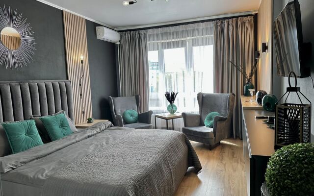 Квартира класса комфорт плюс с видом на реку в центре Рыбной деревни, остров Канта