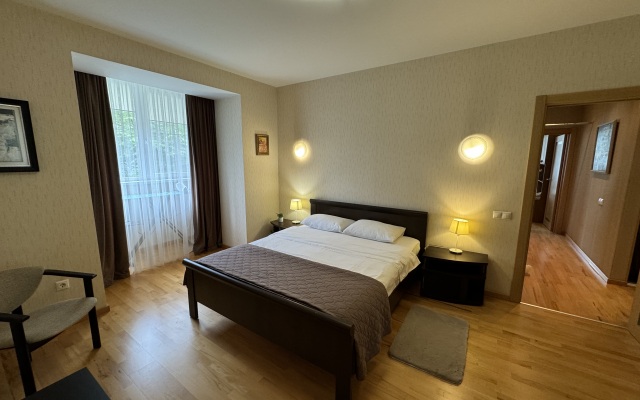 Komfort U Verkhnego Ozera Apartments
