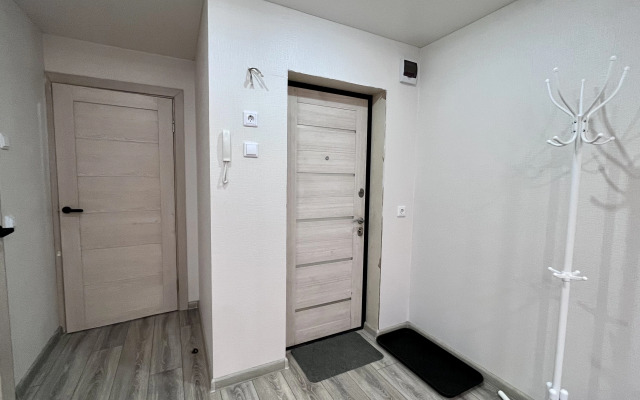 Uyutnaya yevrodvushkaryadom s vokzalom Flat