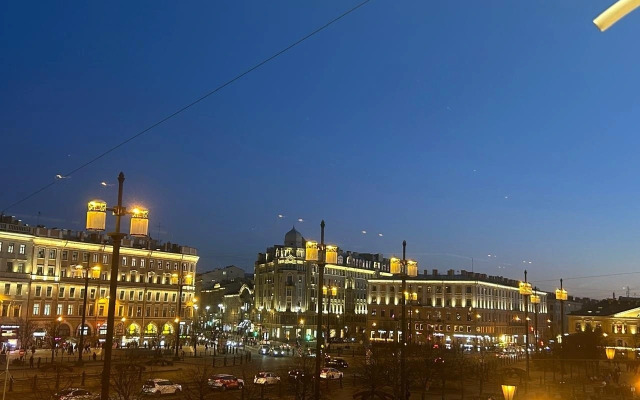 V Tsentre Rossiya Sennaya Ploschady 5 Flat