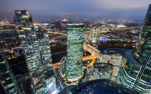 Студия для двоих на 74-м этаже