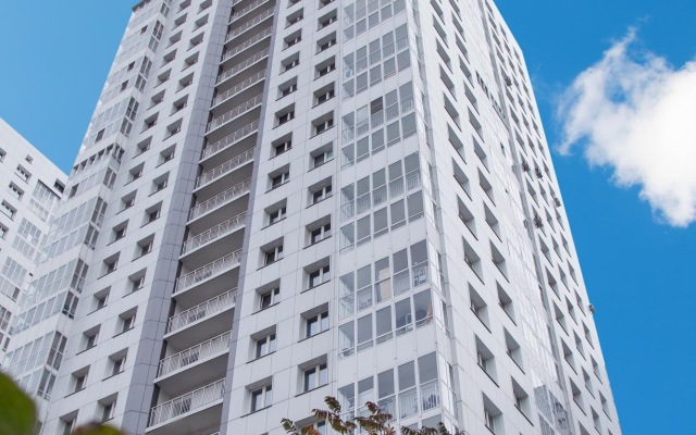 Na 9 Maya Flat
