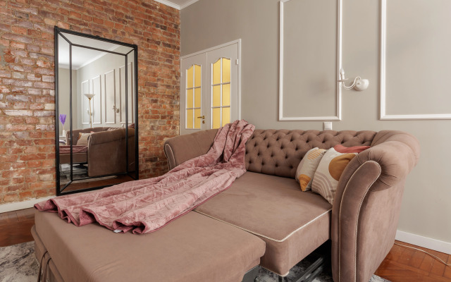 Апартаменты Трехкомнатные у Площади Восстания 10 гостей