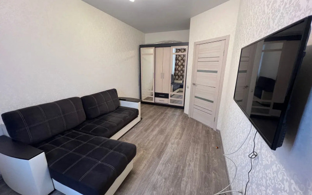 Uyutnye Apartamenty Na Oktyabrsoy Apartments