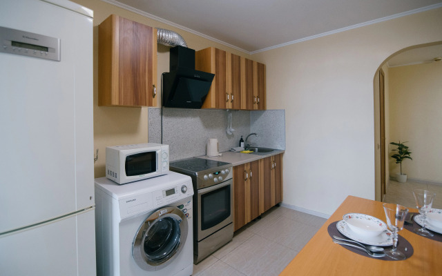 Апартаменты Большая двухкомнатная квартира напротив ДВГУПС