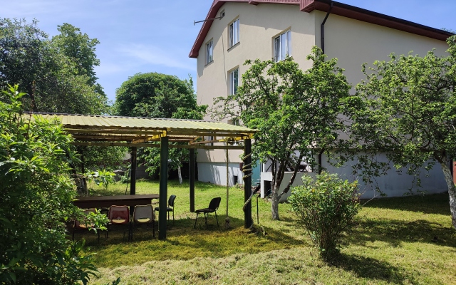 Verkhnyaya Morskaya 4 Guest House