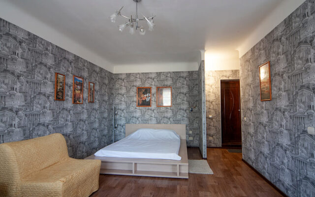 Studiya S Dzhakuzi Na Lenina 155 Apartments
