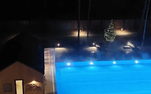 Апартаменты Морская ривьера у бассейна