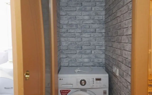 V Parkovom Proyezde 4 Flat