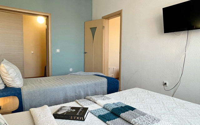 Квартира Двухкомнатная рядом с Аэропортом