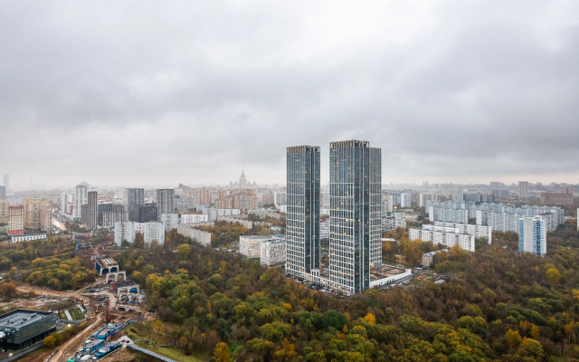 Lesenk v oblaka 41 etazh Flat