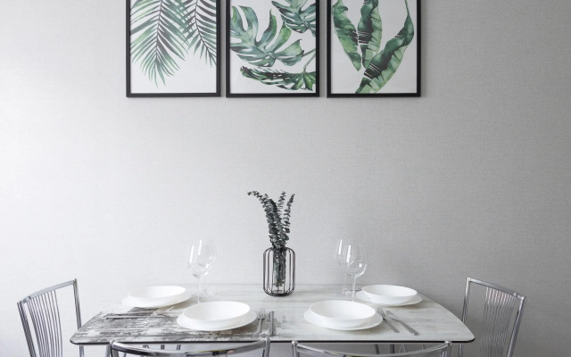 Red Apartments Art Layt Siti Charlz Apartments