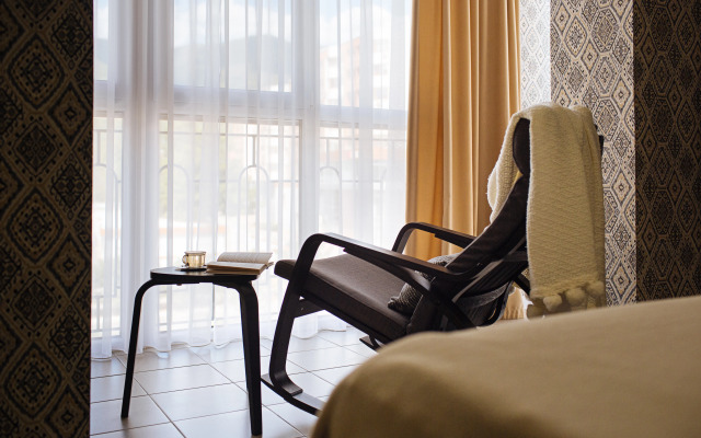 Apart Here Comes The Sun Flat