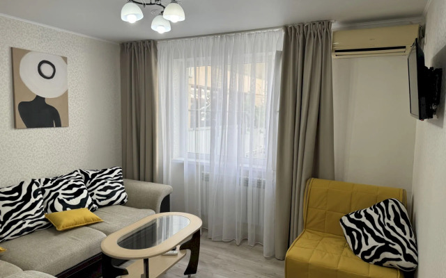 Гостевой дом 144 Тельмана 60