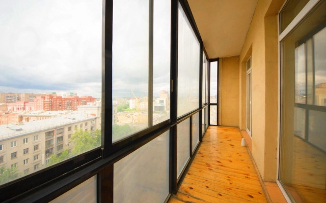 Апартаменты с Балконом на Свободы