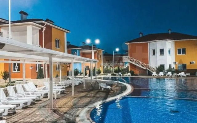 Апартаменты с бассейном и рядом с морем