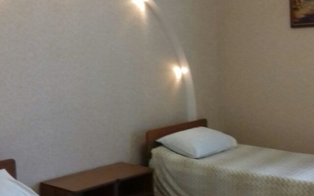 Lyuks Hotel