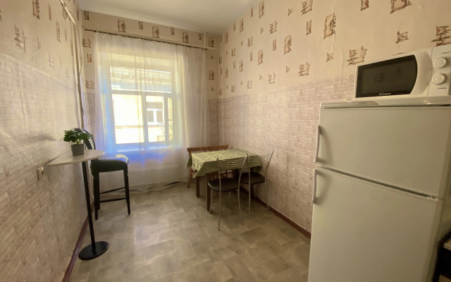 Уютная Семейная двухкомнатная квартира Невский 13 с балконом и парковкой