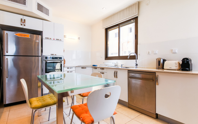 Cosy 1br Near Beach By Feelhome Apartments