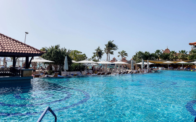 Royal Amwaj Anantaro Private Beach Lagoon Pool Apartment
