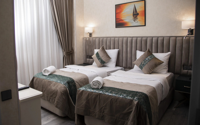 Essam Deluxe Hotel