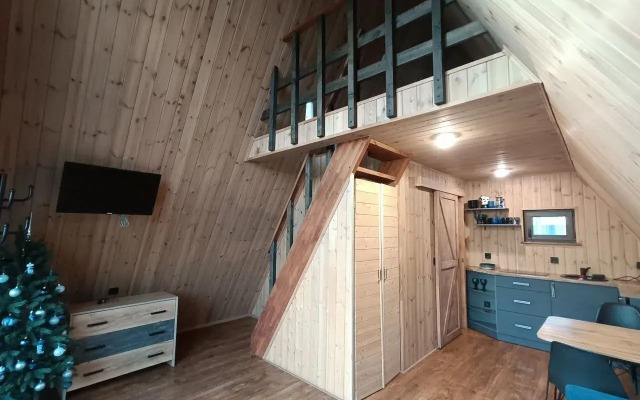 S Dzhakuzi Alena_Aframe Chalet