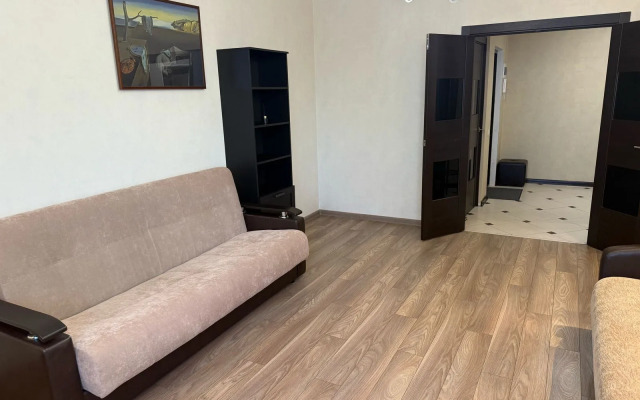 Квартира Двухкомнатная на Улице Хрустальная 44 к6