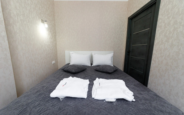 Red Apartments Art Layt Merkuri Apartments