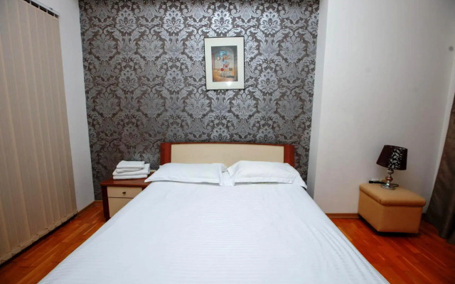 Old City Hatefi Apartment hotel