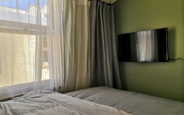 Summers' Holiday Inn Mini-Hotel