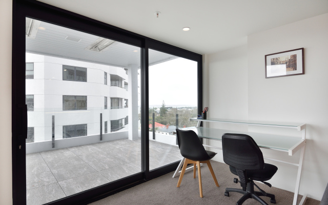 Freemans Bay Three Bedroom With a View Apartments
