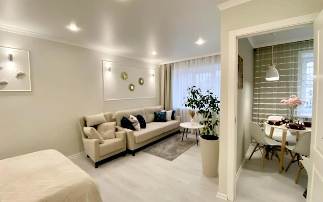 Flat na Ulitse Pavlyukhina 118