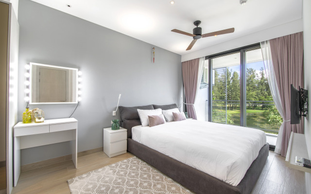 Апартаменты Три спальни с видом на море и озеро