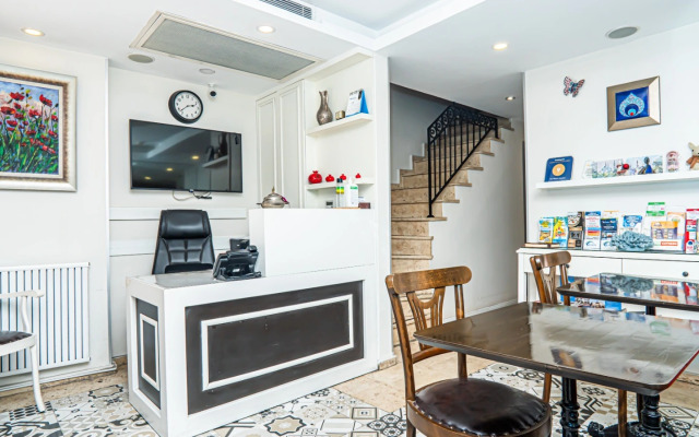 Ten Rooms Istanbul Hotel - Adults Only